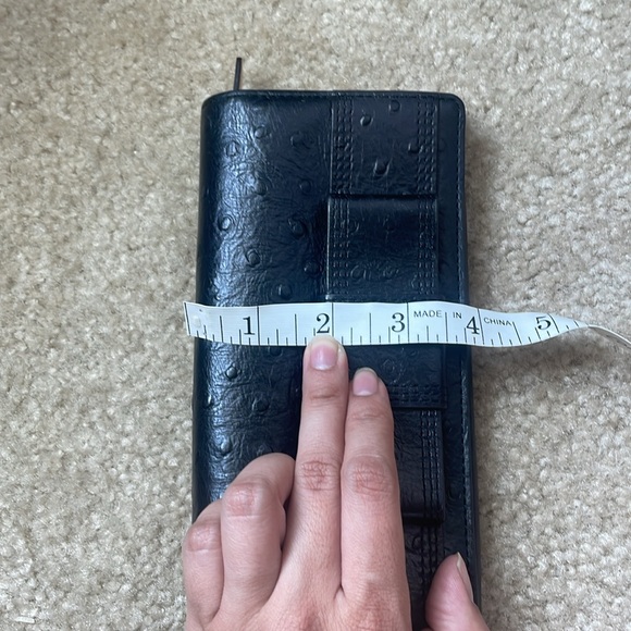 Black Kate Spade Wallet - Picture 13 of 13